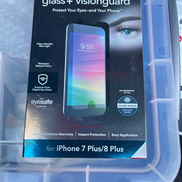 Tempered Glass Screen Protector - Picture 5 of 16